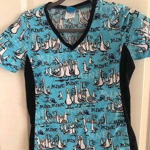 Disney/Pixar Finding Dory scrub top